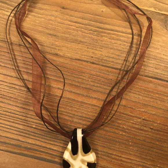 Pendant Necklace - Picture 2 of 3
